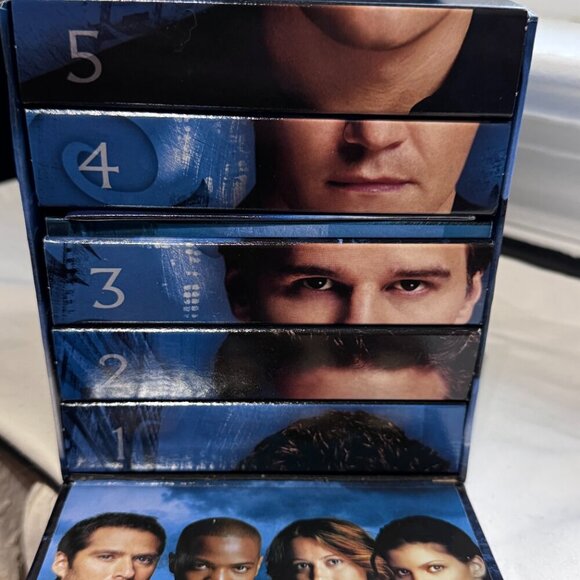 🎬 Rare Limited Edition DVD Collectors Angel TV Show - All Seasons (1-5) 121,193 - Picture 4 of 16